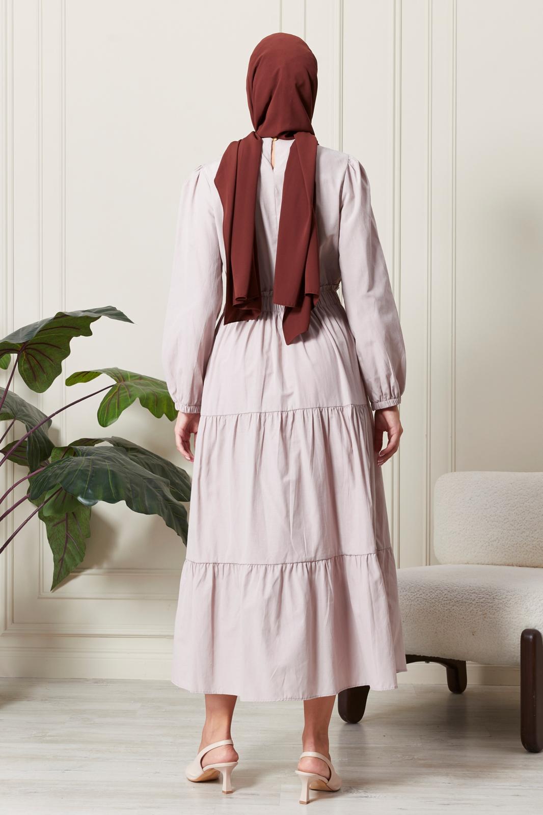 RÜZGARLIKLI ELBİSE