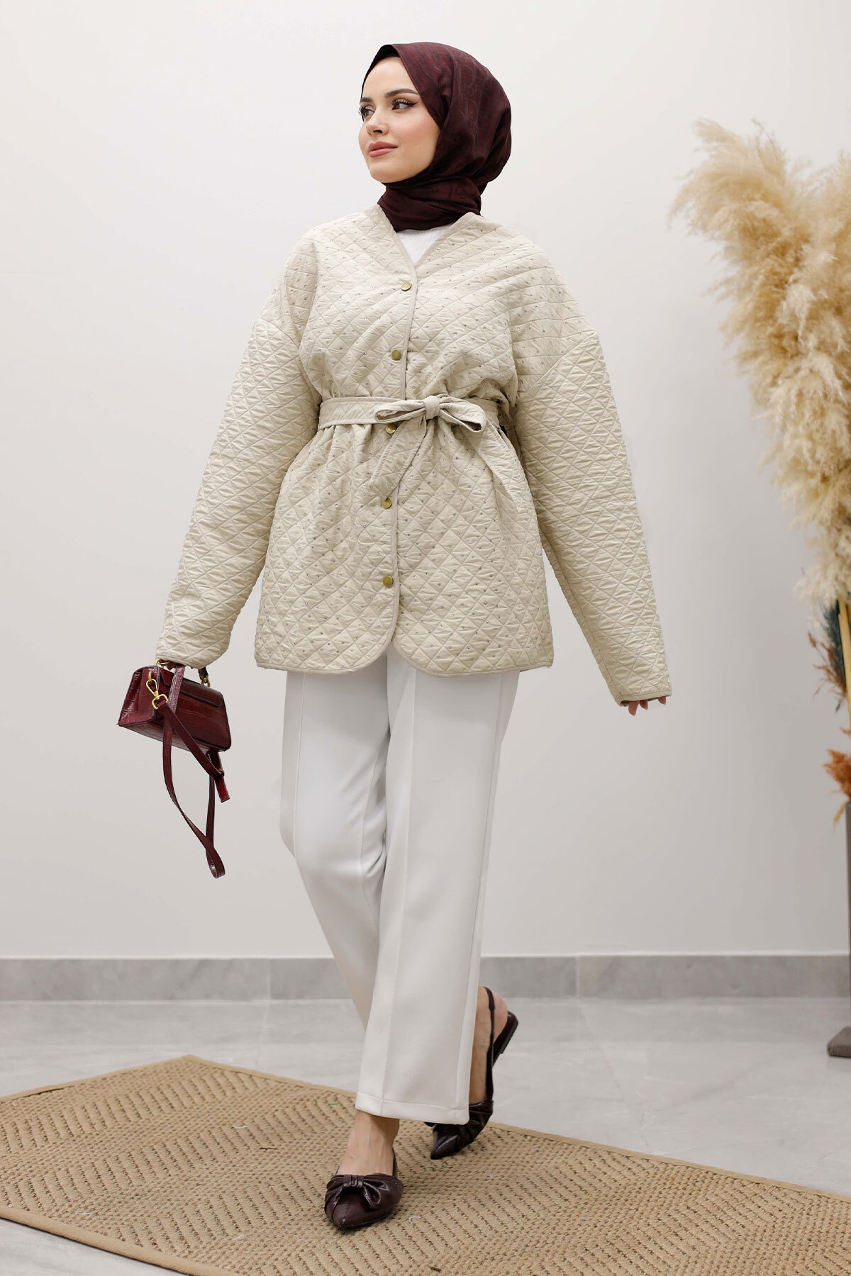 Taşlı Kapitone Ceket